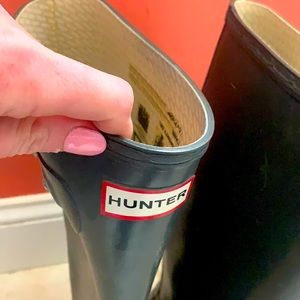 Women’s size 8 hunter rain boots
